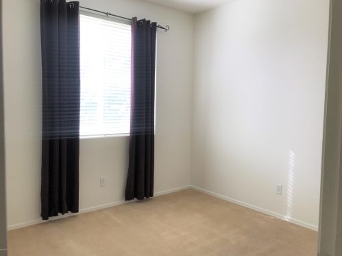 3305 Hawk Pl, Chandler AZ exterior