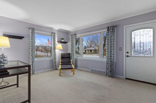 3816 51, Milwaukee WI 53220-2022 exterior