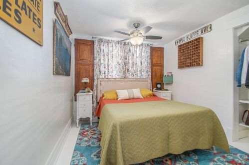 318 Academy St, Allegan MI 49010-1455 exterior