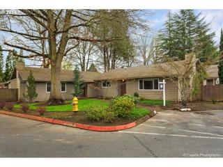 11273 Springwood Dr, Portland OR  97223-3320 exterior