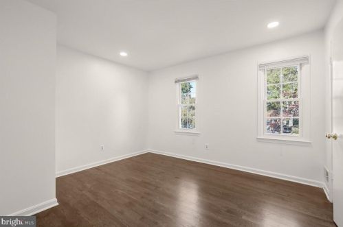 1721 Arbor View Rd, Silver Spring MD 20902-1410 exterior