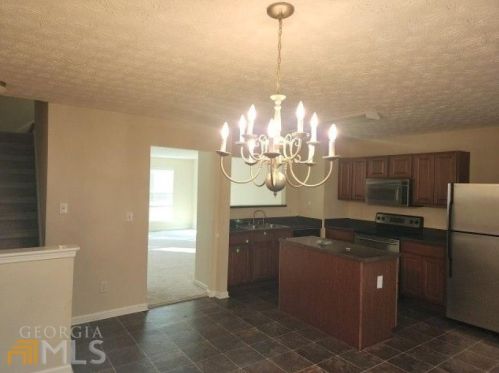 1732 Redan, Lithonia GA  30058-2610 exterior