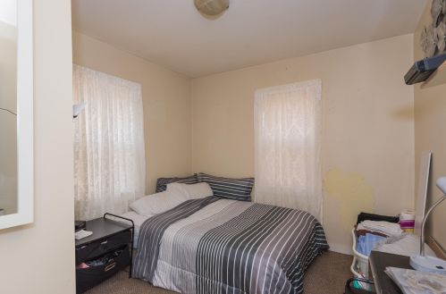 2304 Howden St, Meskegon MI 49444-1611 exterior