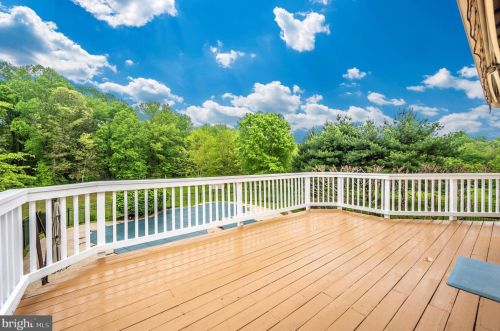 17531 Applewood Pl, Rockville MD 20855-1559 exterior