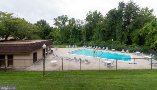 12730 Veirs Mill Rd, Rockville MD 20853-3511 exterior