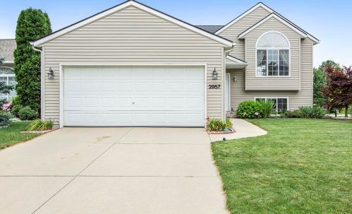 2957 Wingate Dr, Grand Rapids, MI 49512-8096