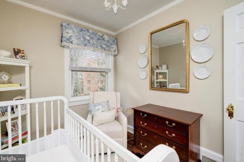 4843 Reservoir Rd, Washington DC 20007-1543 exterior