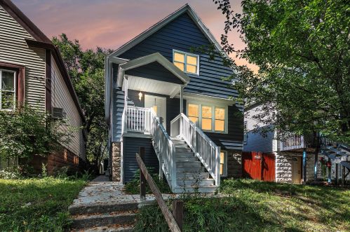 2643 3rd St, Milwaukee, WI 53207-1409