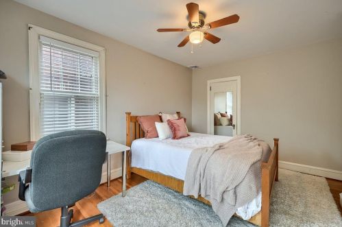 746 New Holland Ave, Lancaster PA 17602-2137 exterior