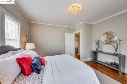 1310 Santa Fe, Berkeley CA 94702-1027 exterior