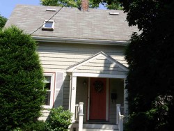 52 Rustic St, Newton, MA 02458-1024
