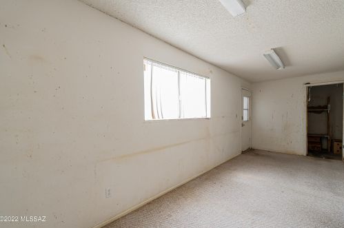 9151 Deer Trl Cir, Tucson AZ 85710-8034 exterior