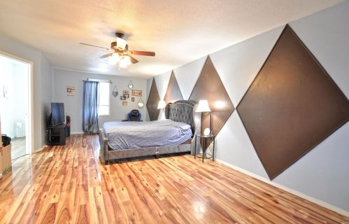 214 Lawrence St, Mishawaka IN 46545-6123 exterior