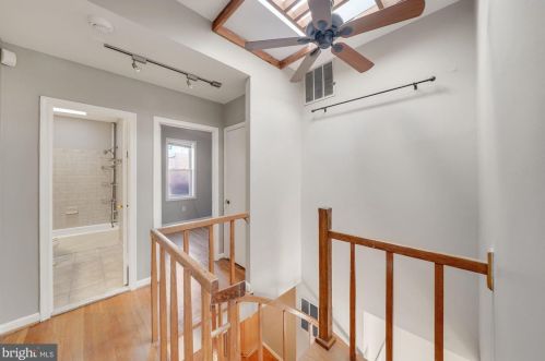 620 7 St, Washington DC 20024-2438 exterior