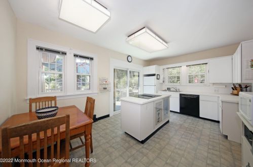 42 Lennox Ave, Locust NJ 07760-1506 exterior