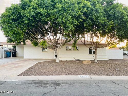 5658 37th Dr, Phoenix AZ  85019-2102 exterior