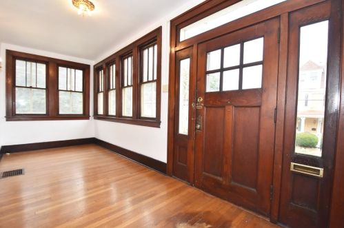 21 Cannon St, Pittsburgh, PA 15205-4207