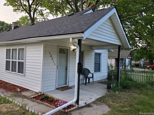 18033 Hanna St, Melvindale MI  48122-1422 exterior