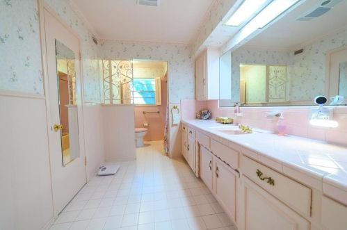 5165 Del Roy Dr, Dallas TX 75230-2924 exterior