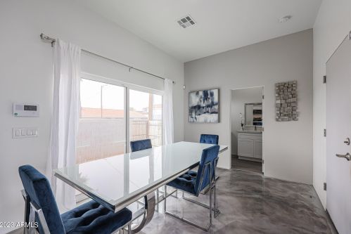 1708 5th St, Phoenix AZ  85004-2846 exterior