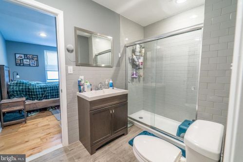 971 Lawrence St, Philadelphia PA  19123-1439 exterior