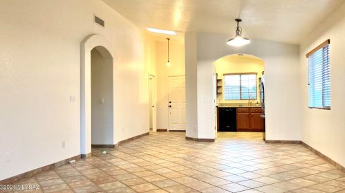 1935 Cholla Vista Dr, Tucson AZ  85704-1089 exterior