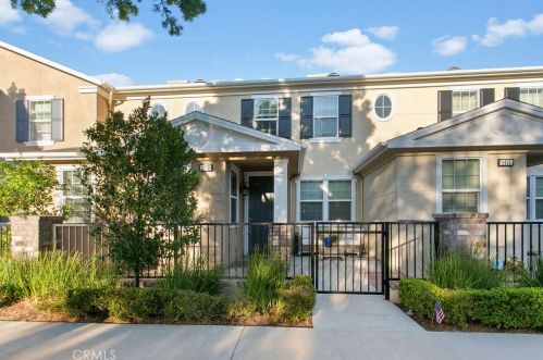 1453 Montgomery St, Tustin, CA 92782-1793