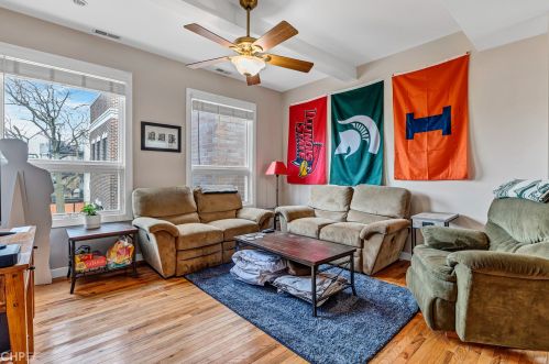 1506 Wolfram St, Chicago IL 60657-4017 exterior