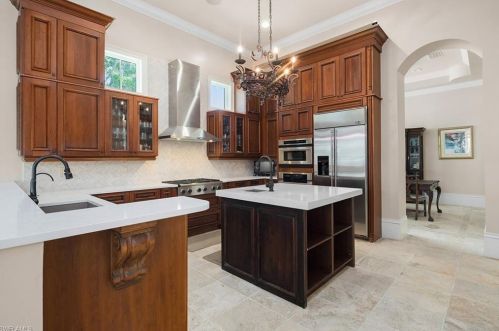 1801 Kingfish Rd, Naples FL 34102-1536 exterior