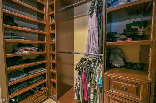 3151 Greythorne Way, Chandler AZ  85248-2152 exterior