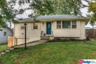 6906 Sun Valley Dr, Omaha, NE 68157-2106