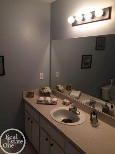 52058 Heatherstone Ave, Macomb Township MI  48042-3554 exterior