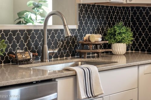 4047 Timrod St, Tucson AZ 85711-4255 exterior