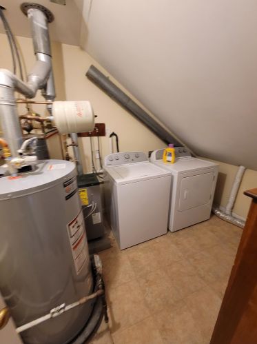 42 Modena Dr, Concord NH 03303-1547 exterior