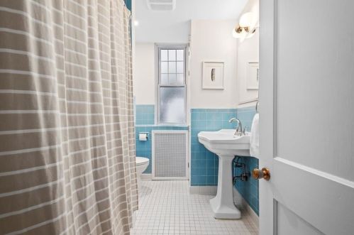 261 Magnolia Pl, Pittsburgh PA  15228-1344 exterior