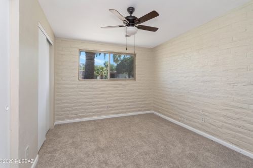 4402 Avenida Don Fernando, Tucson AZ  85757-9433 exterior