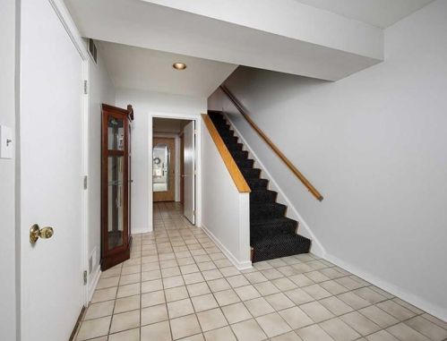 156 Rockwell Ln, Pittsburgh, PA 15218-1314