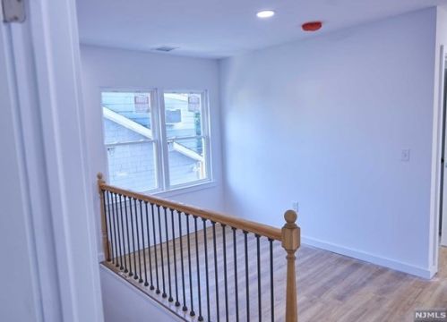 68 9th Ave, Paterson NJ 07506-1645 exterior