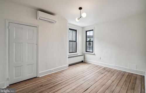 2426 Cedar St, Philadelphia PA  19125-3018 exterior