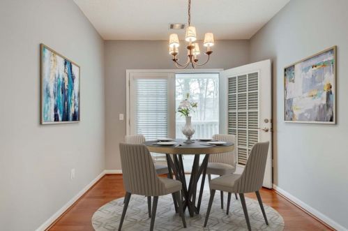 306 Spg Hts Ln, Smyrna GA 30080-3793 exterior