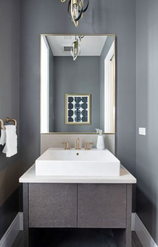 1928 Cleveland Ave, Chicago IL 60614-3749 exterior