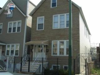 1817 Mozart St, Chicago, IL 60647-5111