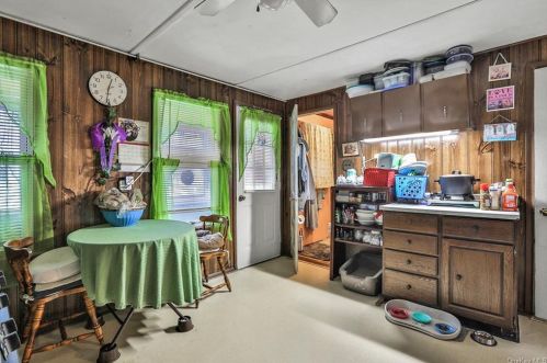 49 Delafield St, Poughkeepsie NY 12601-1708 exterior