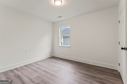 819 Humphries St, Atlanta GA 30312-2412 exterior