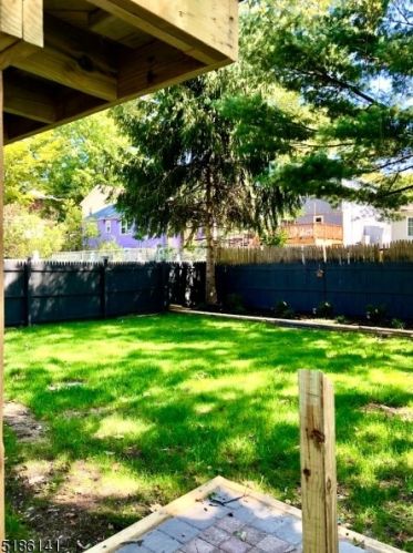 5 Bucknell Trl, Hopatcong NJ  07843-1760 exterior