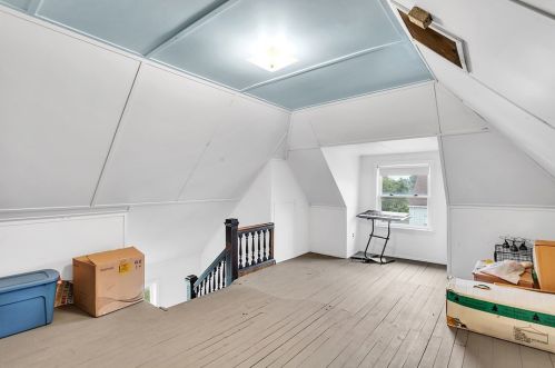 205 Littlewood St, Pittsburgh PA 15223-1131 exterior