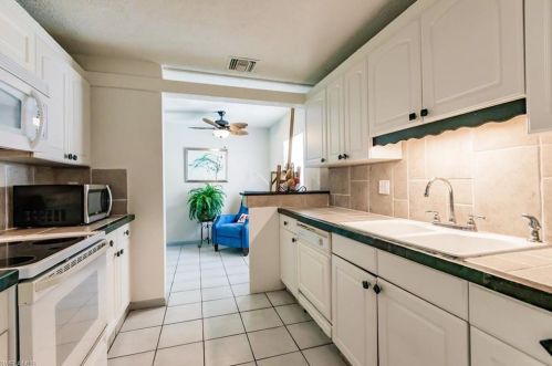 2172 44 Ter, Naples FL 34116-6474 exterior