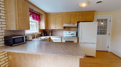 103 Madeleine Ave, Woonsocket RI 02895 exterior