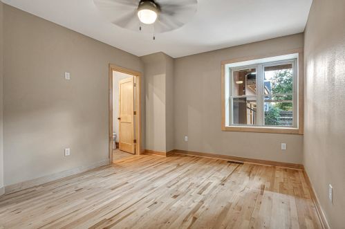 1411 Potter Ave, Milwaukee WI 53207-2115 exterior