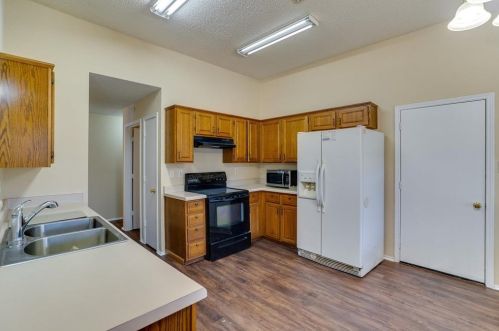 5804 Poole Dr, Frisco TX 75056-4467 exterior